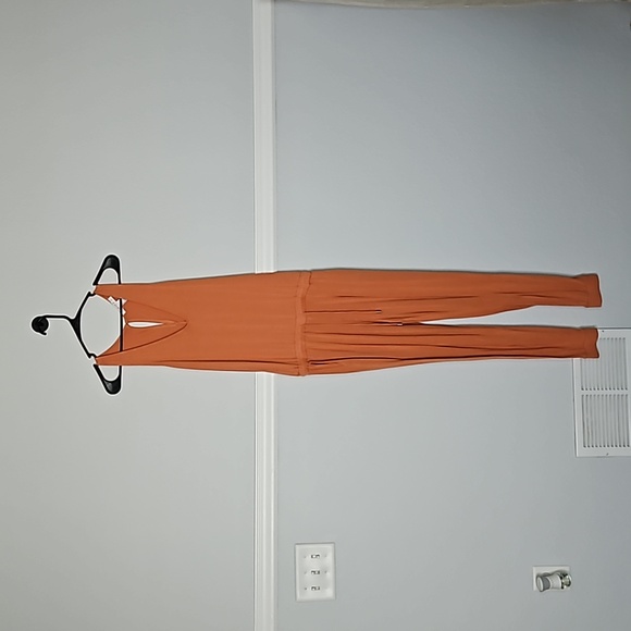 Forever 21 Contemporary Sleeveless V-neck Jumpsuit Drawstring Waist Pockets S - Picture 1 of 8